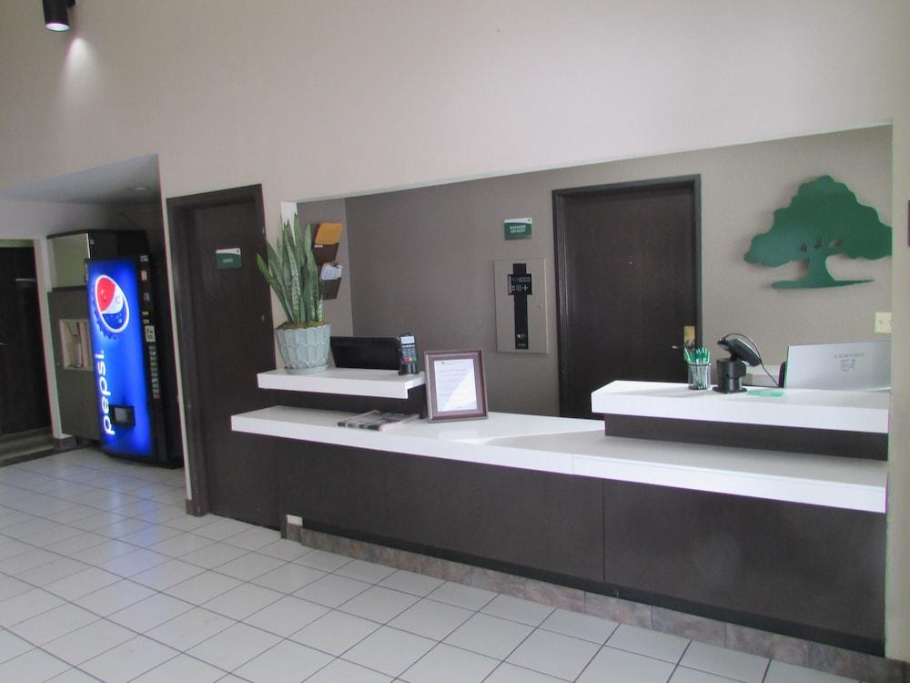 Surestay Plus By Best Western Montrose Exterior photo